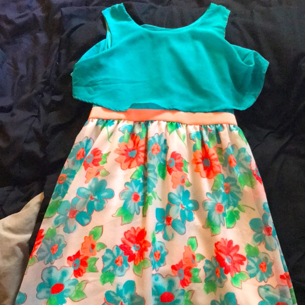 Blue floral M age 7-8 dress